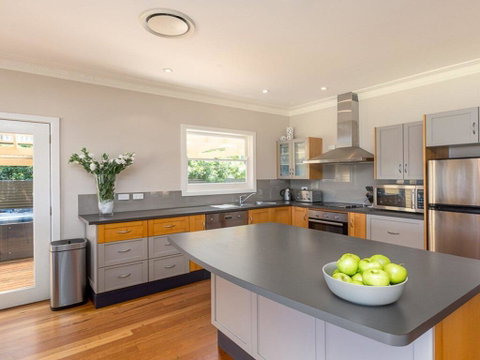 Bluewater - Riverfront Location With Water Views - ACT Tourism 1
