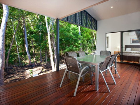 Bluewater 3 - Rainbow Shores - ACT Tourism 1