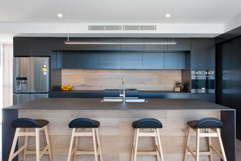 Bluey's Beach House - 5 Bedroom - ACT Tourism 3