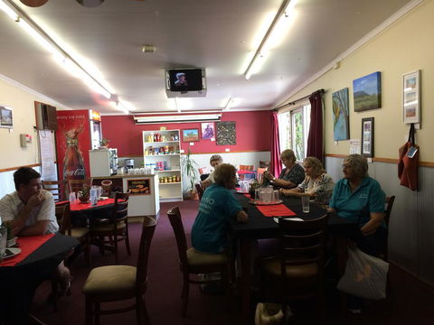 Bluff Hotel - ACT Tourism 1