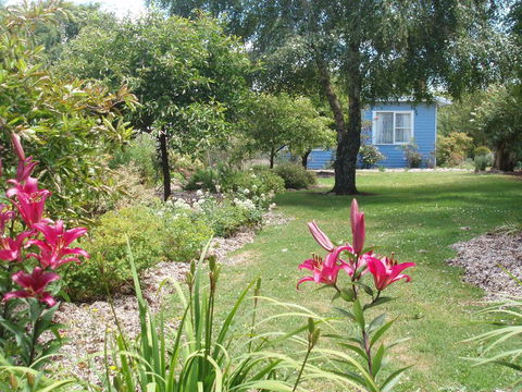 Boat Harbour Garden Cottages - ACT Tourism 1