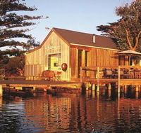 Boathouse - Birks River Retreat - ACT Tourism
