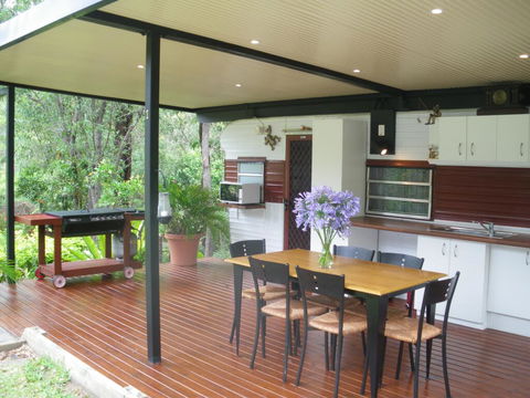 BoBRENE On Tamborine Nude Retreat - Cosy Chalet - ACT Tourism 2