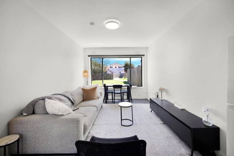 The Seaholme Beachside Escape - ACT Tourism 0