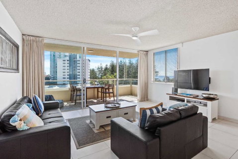 Wyuna Ocean Views In Burleigh - ACT Tourism 0