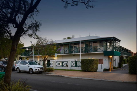 Windsor Lodge - ACT Tourism 0