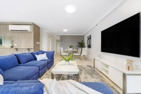 Zenith 2Bd Absolute Beachfront Surfers Paradise - ACT Tourism 0