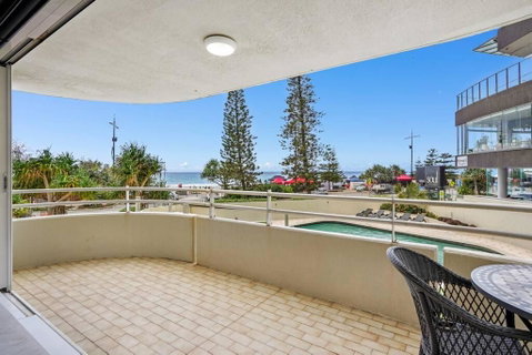 Zenith 2Bd Absolute Beachfront Surfers Paradise - ACT Tourism 3