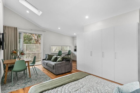 WILL56 - Gumtree Studio - ACT Tourism 3