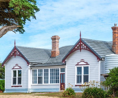 Yambaco0na House - ACT Tourism 0