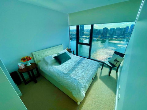 Yarra Accommodation With A New Modern Private Whole One Bedroom Apartment - ACT Tourism 0