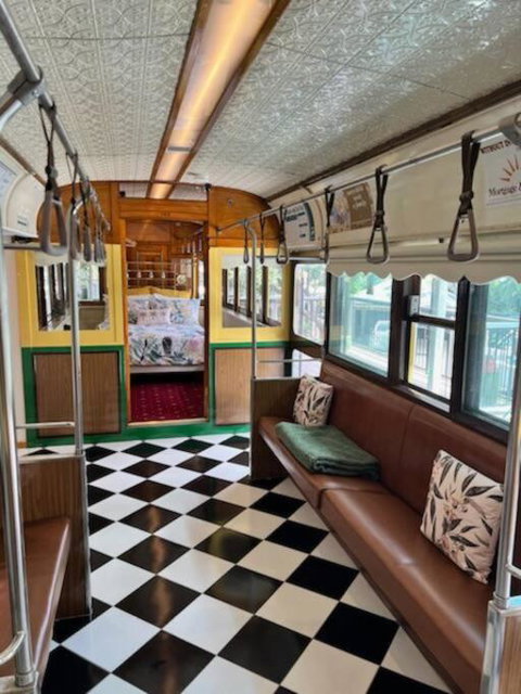 Yarra Valley Tram Stay - ACT Tourism 3