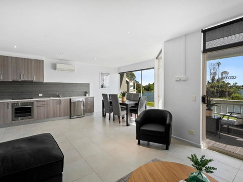 Yarrawonga Lakeside Apartment 50 - ACT Tourism 2