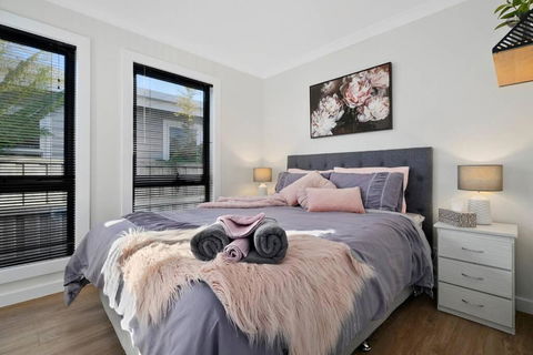 Zoo Villas : Villa Zebra - Central Wynyard - ACT Tourism 3