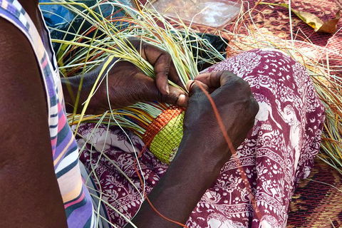 Gay-Wu Woman's 5 Day Yolngu Homeland Tour - ACT Tourism 4