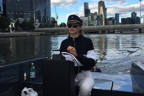 2-Hour Boat Rental In Melbourne - ACT Tourism 0