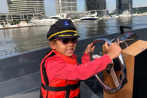2-Hour Boat Rental In Melbourne - ACT Tourism 4