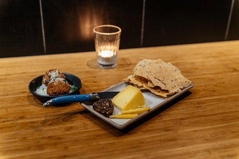 The Flavors Of Perth: Fremantle Wine & Bites Private Tour - ACT Tourism 4