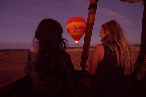 Early Morning Ballooning In Alice Springs - ACT Tourism 1