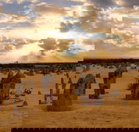 Pinnacle Desert Sunset and Night-time Stargazing Tour from Perth - ACT Tourism