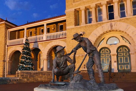 The Perth Mint: Guided Heritage Tour And Gold Pour - ACT Tourism 3