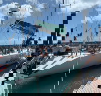 2-Night Whitsundays Sailing Cruise incl. Whitehaven Beach  Great Barrier Reef - ACT Tourism