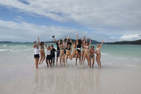 2-Night Whitsundays Sailing Cruise Incl. Whitehaven Beach & Great Barrier Reef - ACT Tourism 4