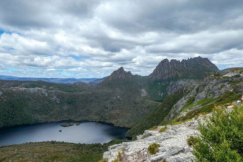 6 Day Trek The Cradle Mountain Overland Track - ACT Tourism 2