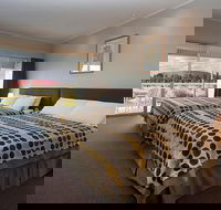 3-Day Uluru-Kata Tjuta and Kings Canyon 4WD Small-Group Eco-Tour from Alice Springs - ACT Tourism