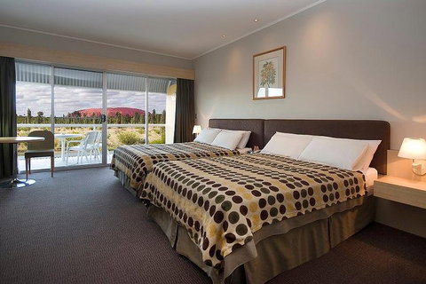 3-Day Uluru-Kata Tjuta And Kings Canyon 4WD Small-Group Eco-Tour From Alice Springs - ACT Tourism 0