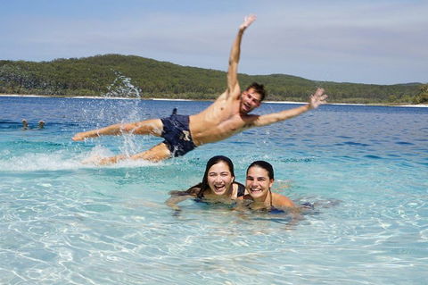 Pippies 3 Days 2 Nights Fraser Island Tour - ACT Tourism 0