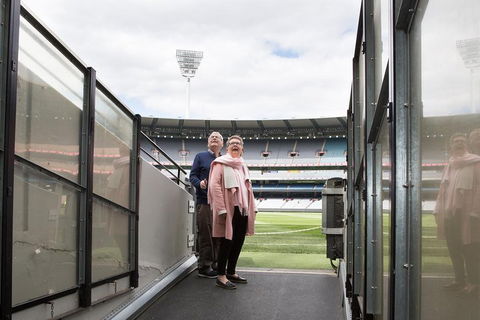 Ultimate Sports Lovers Bus Tour Of Melbourne - ACT Tourism 3