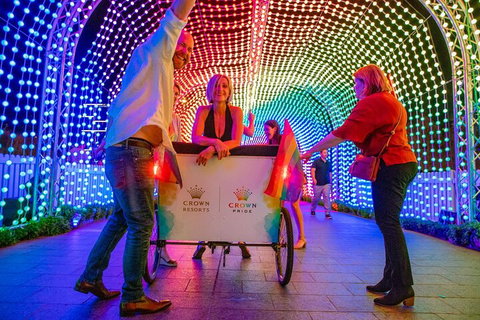 Christmas Lights Rickshaw Tour In Perth - ACT Tourism 0