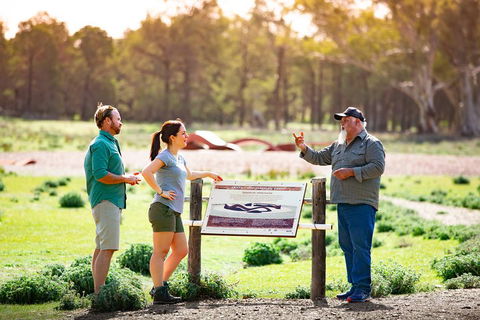 Yura Udnyu - Our Culture, Your Culture (Aboriginal Cultural Walk) - ACT Tourism 3